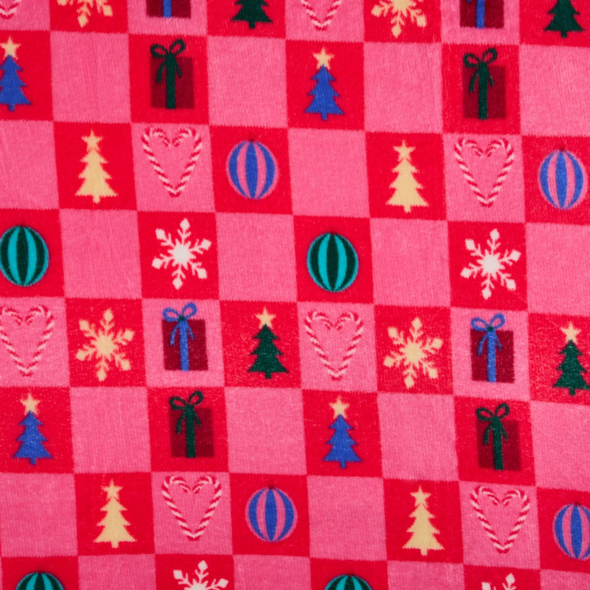 Ultra Soft Christmas Checkerboard Print Throw – Pink
