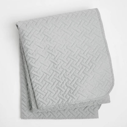 Pinsonic Throw – Silver