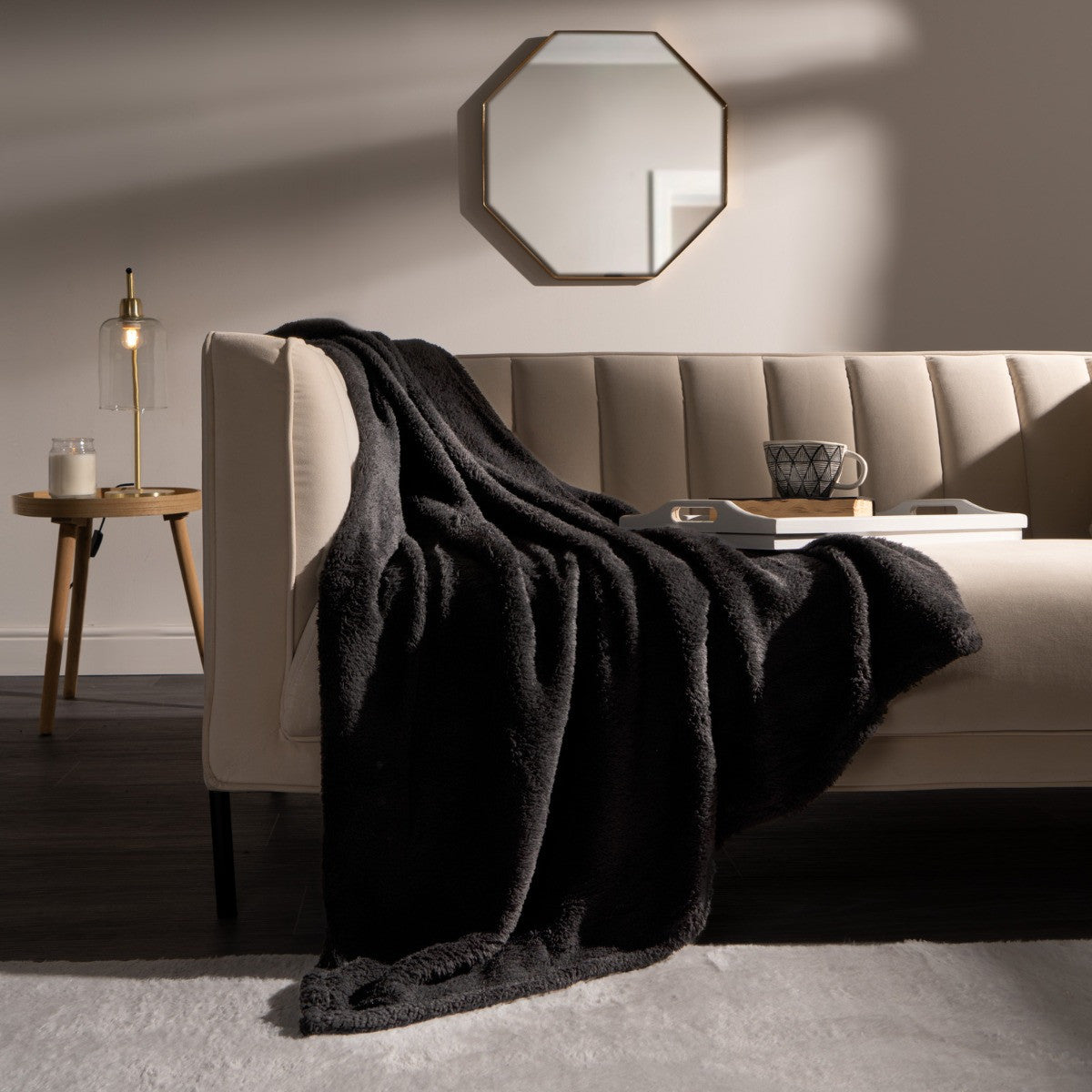 Teddy Fleece Throw – Black