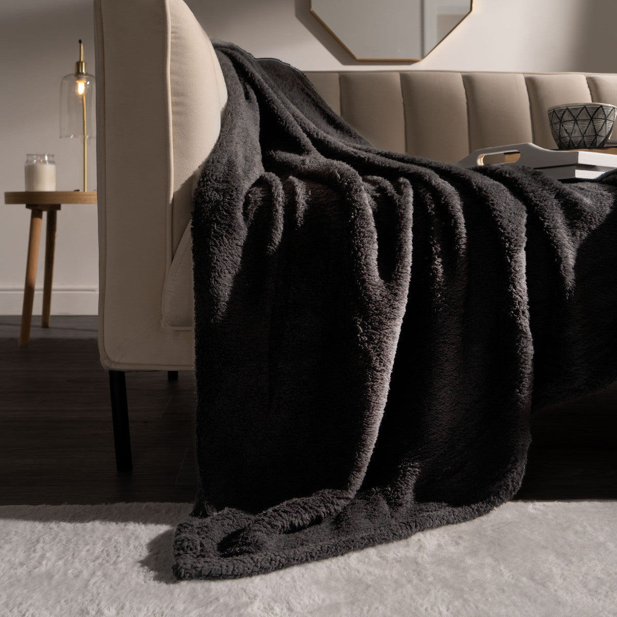 Teddy Fleece Throw – Black