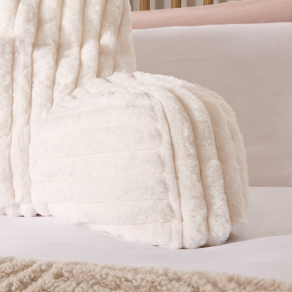 Ribbed Faux Fur Cuddle Cushion with Heatable Pocket – Cream