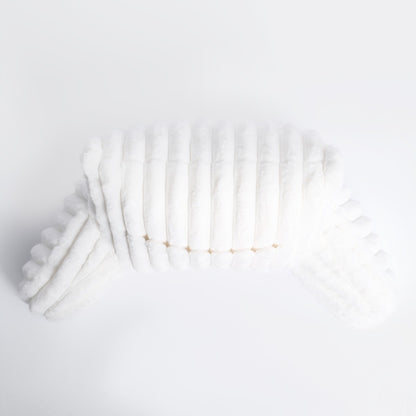 Ribbed Faux Fur Cuddle Cushion with Heatable Pocket – Cream