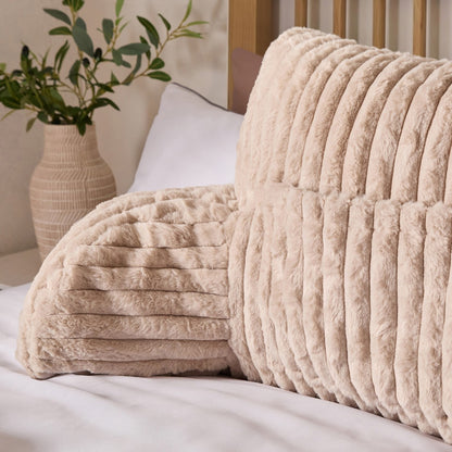 Ribbed Faux Fur Cuddle Cushion with Heatable Pocket – Stone