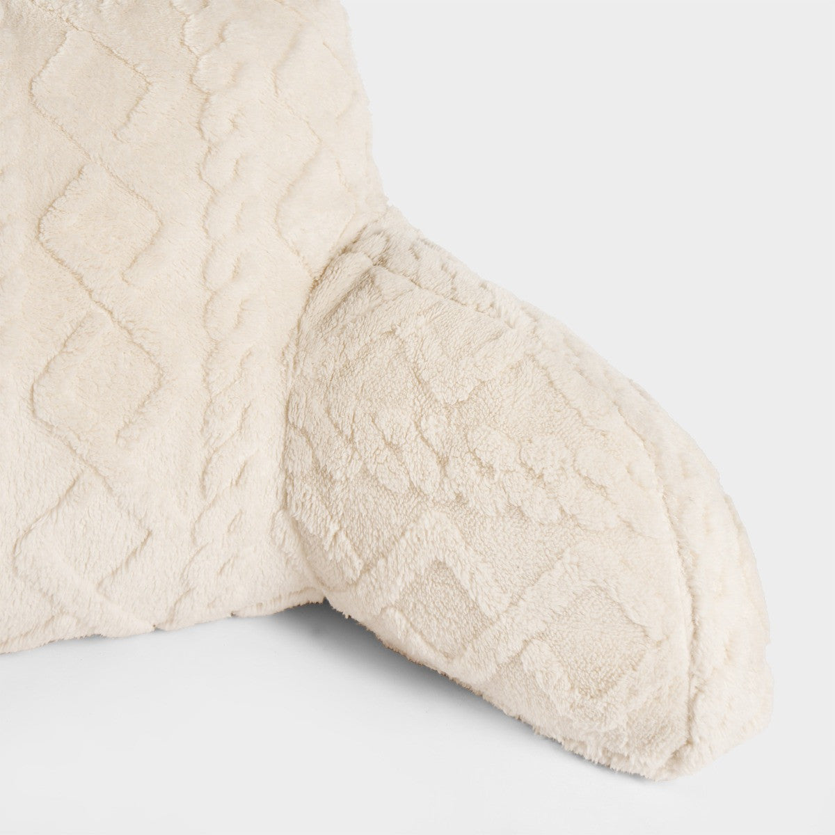 Cable Knit Cuddle Cushion – Cream