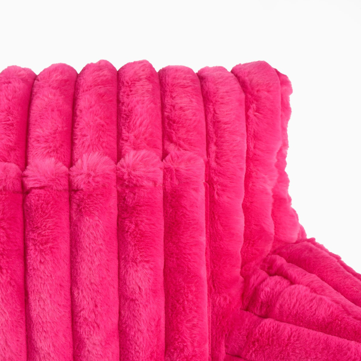 Ribbed Faux Fur Cuddle Cushion with Heatable Pocket – Pink