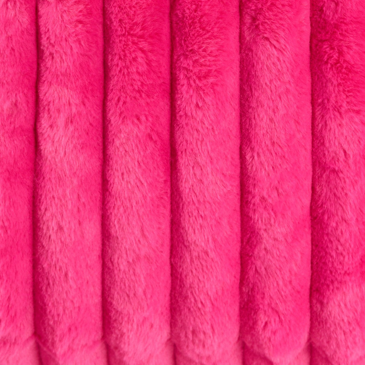 Ribbed Faux Fur Cuddle Cushion with Heatable Pocket – Pink