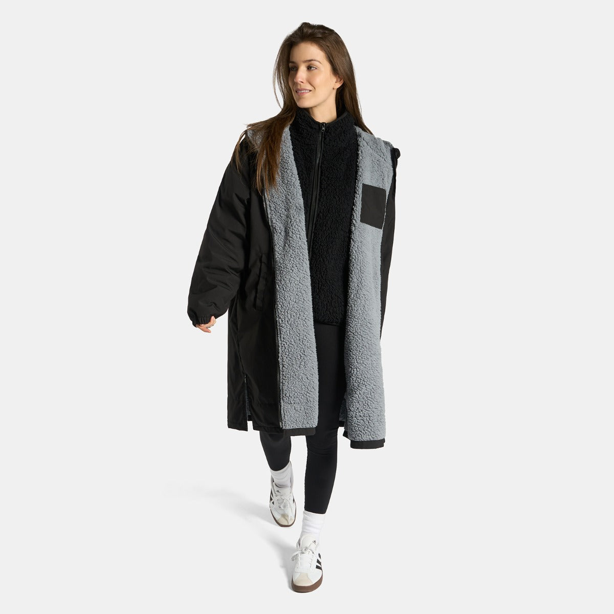 Water Resistant Sherpa Drying Robe – Black/Grey