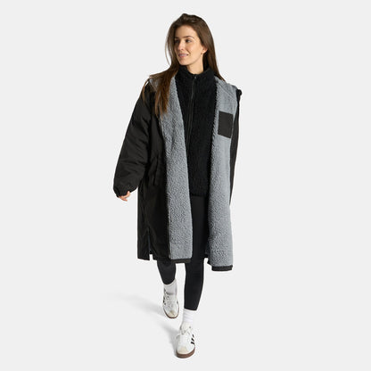 Water Resistant Sherpa Drying Robe – Black/Grey