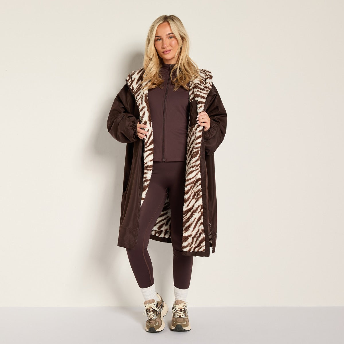 Zebra Print Sherpa Drying Robe – Brown Zebra