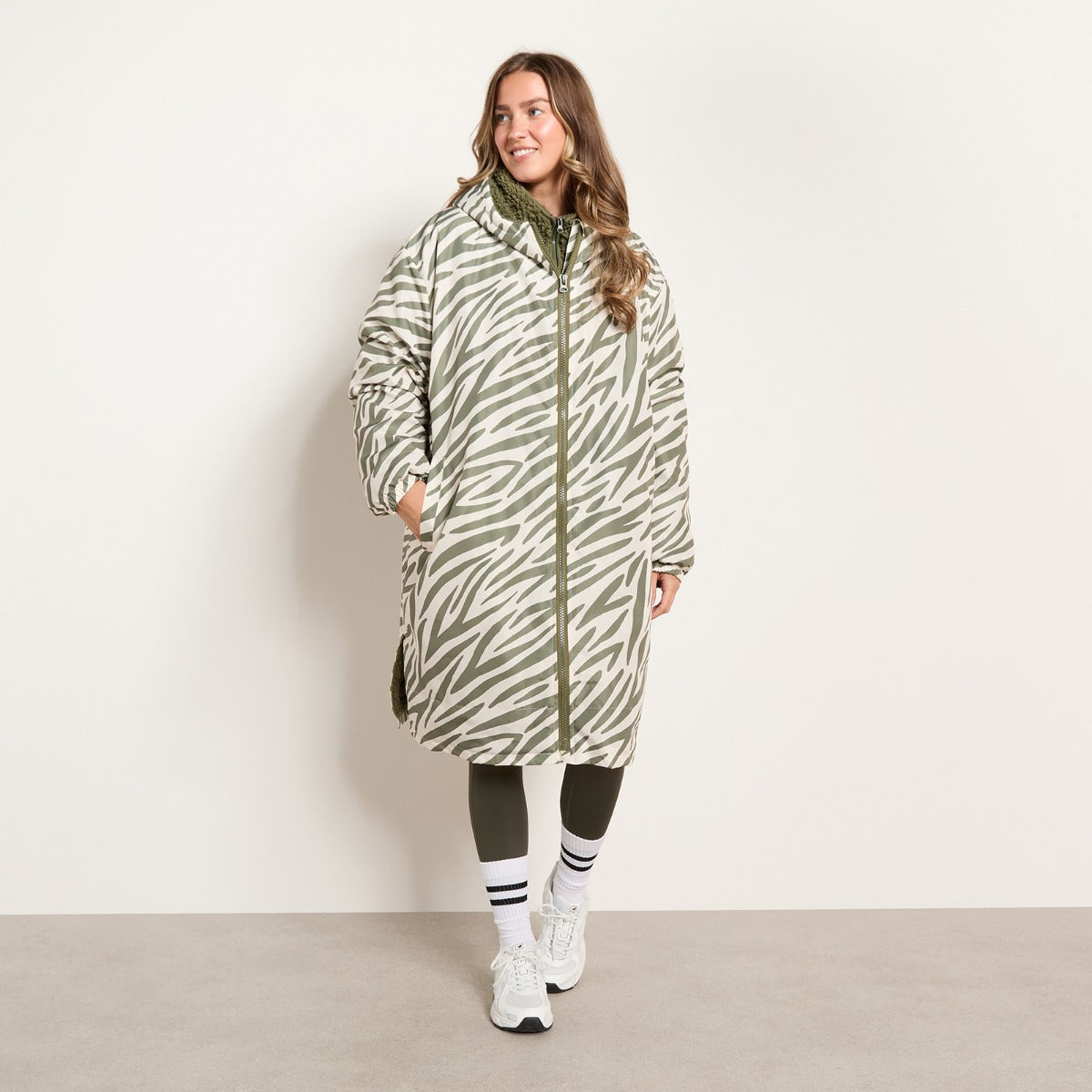 Zebra Print Sherpa Drying Robe – Green/White