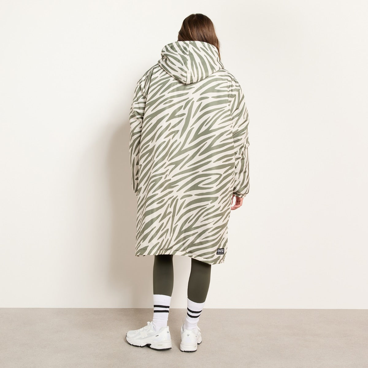 Zebra Print Sherpa Drying Robe – Green/White