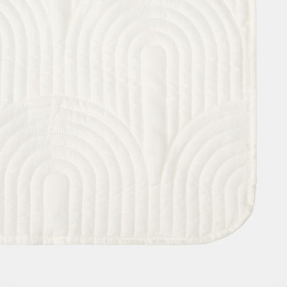 Arches Embossed Pinsonic Throw – Cream