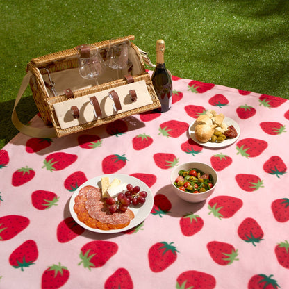 Strawberry Print Fleece Throw – Pink