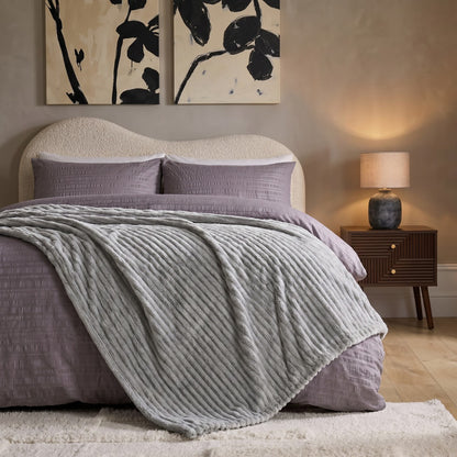 Faux Fur Thick Ribbed Throw – Grey