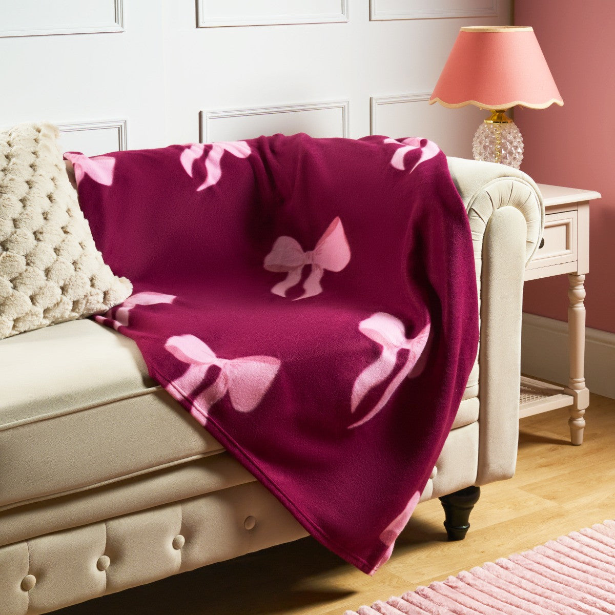 Bow Print Fleece Throw – Burgundy/Pink