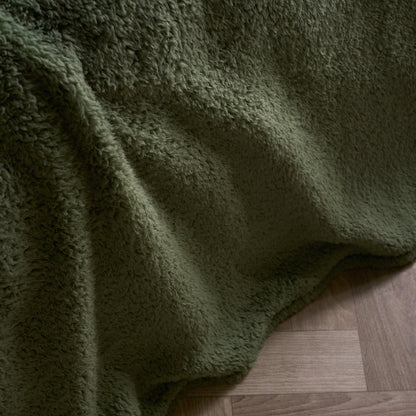 Teddy Fleece Throw – Evergreen