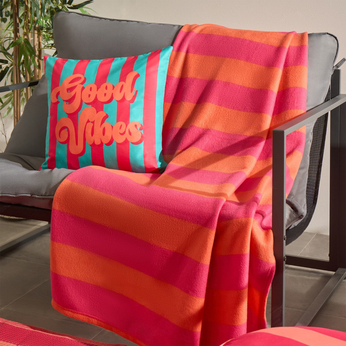 Stripe Fleece Throw – Orange/Pink