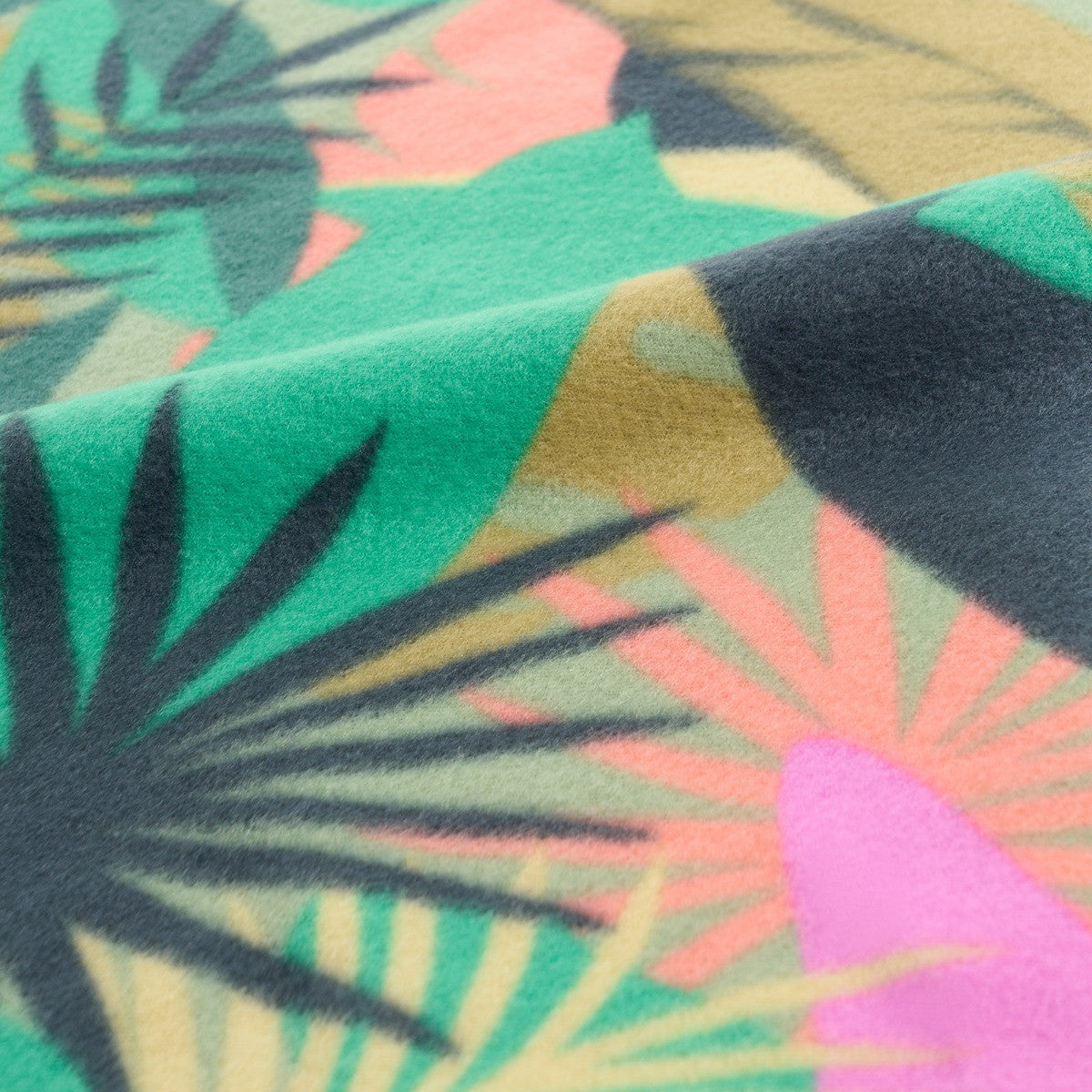 Palm Print Fleece Throw – Green