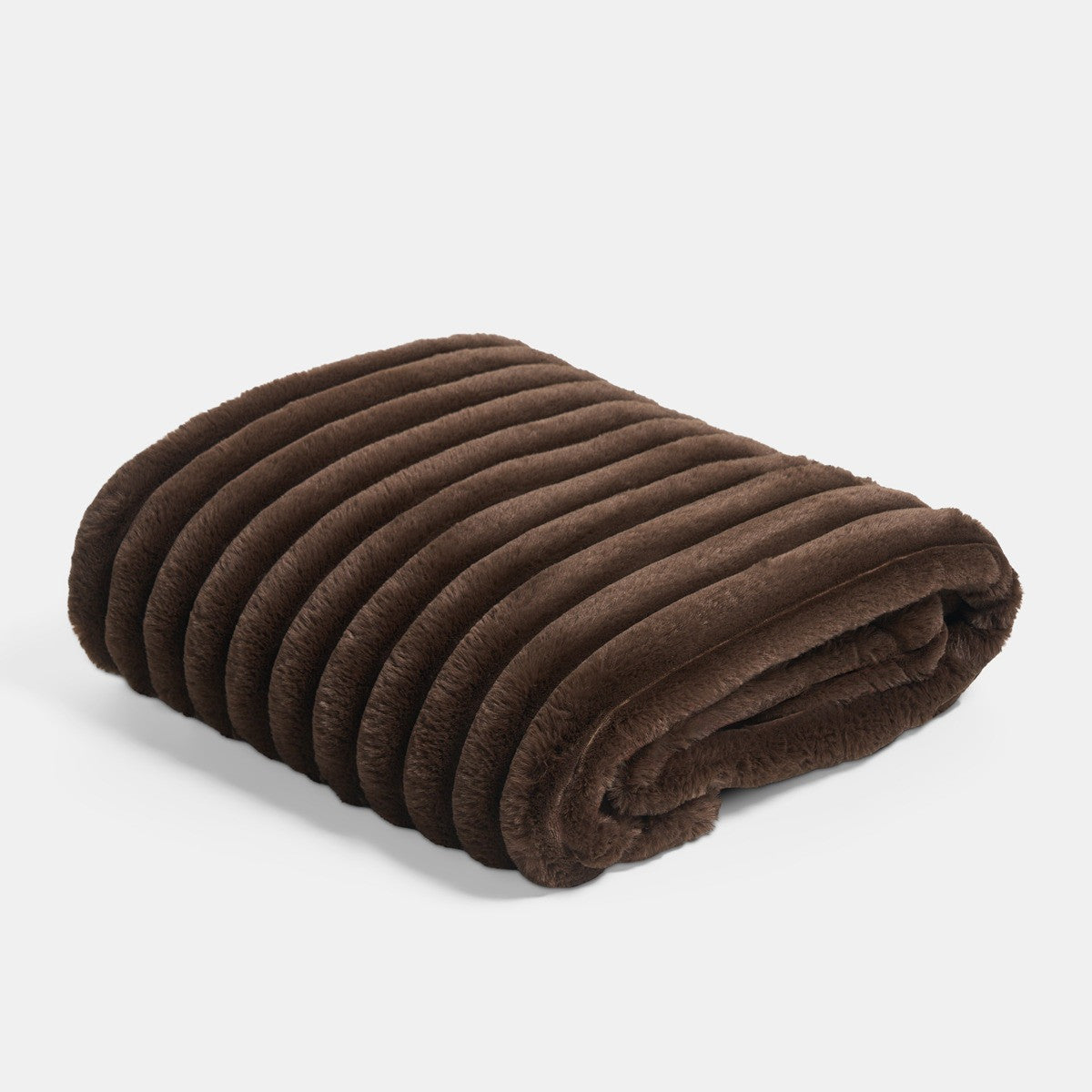 Faux Fur Thick Ribbed Throw – Chocolate