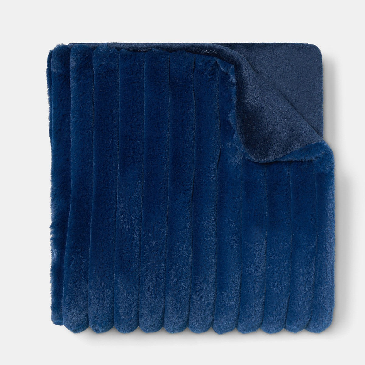 Faux Fur Thick Ribbed Throw – Navy