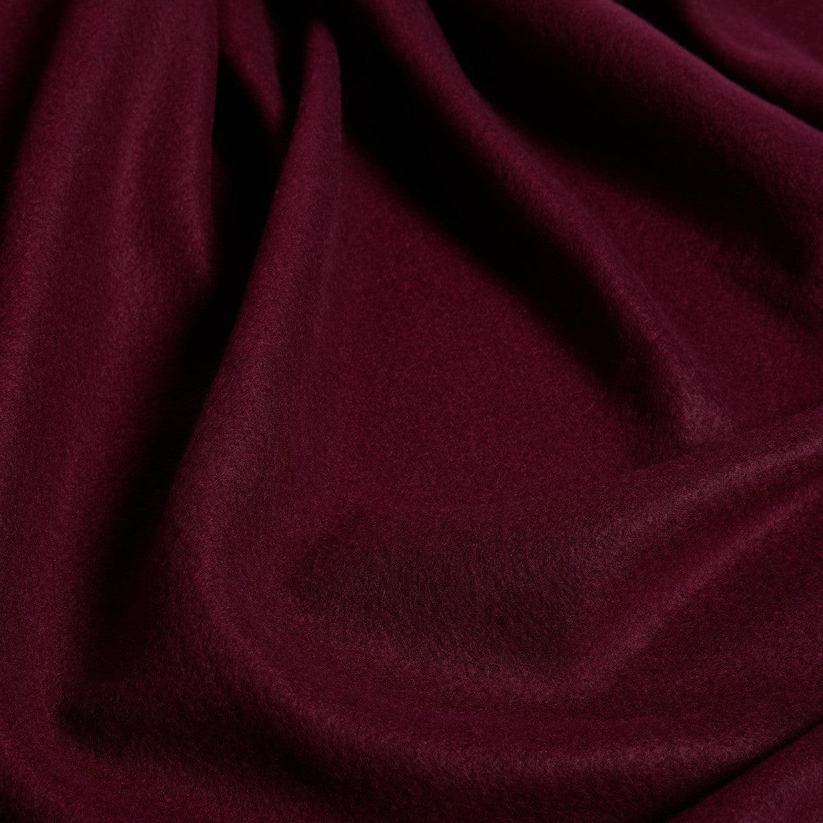 Plain Fleece Throw – Burgundy