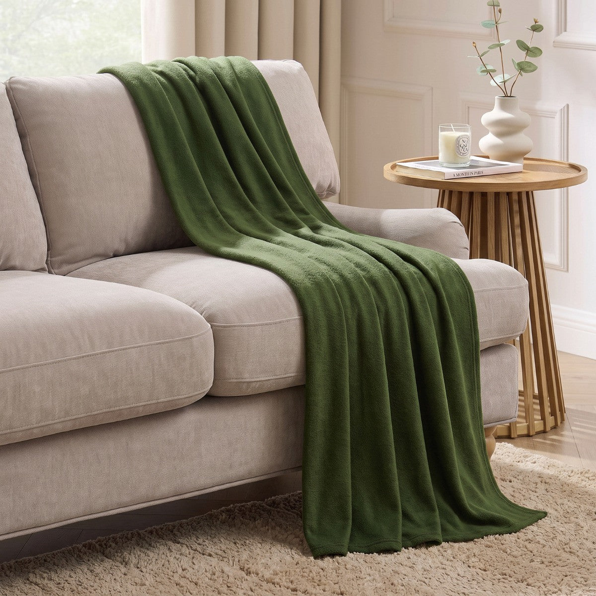 Plain Fleece Throw – Woodland Green