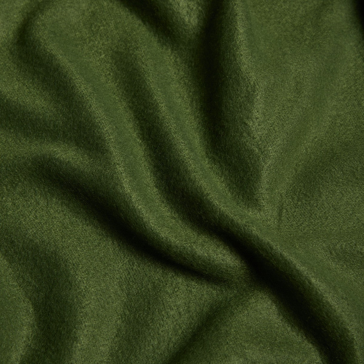 Plain Fleece Throw – Woodland Green