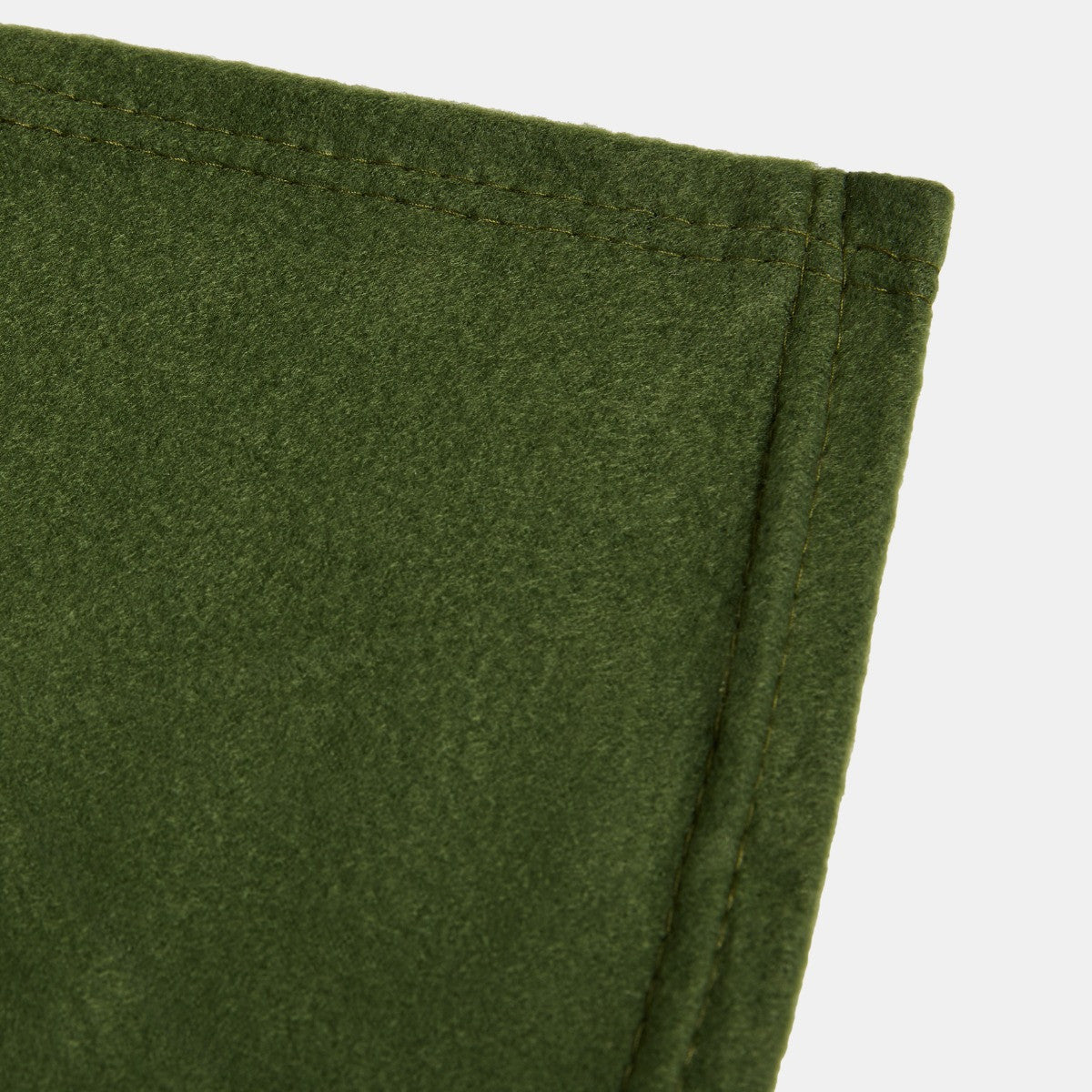 Plain Fleece Throw – Woodland Green