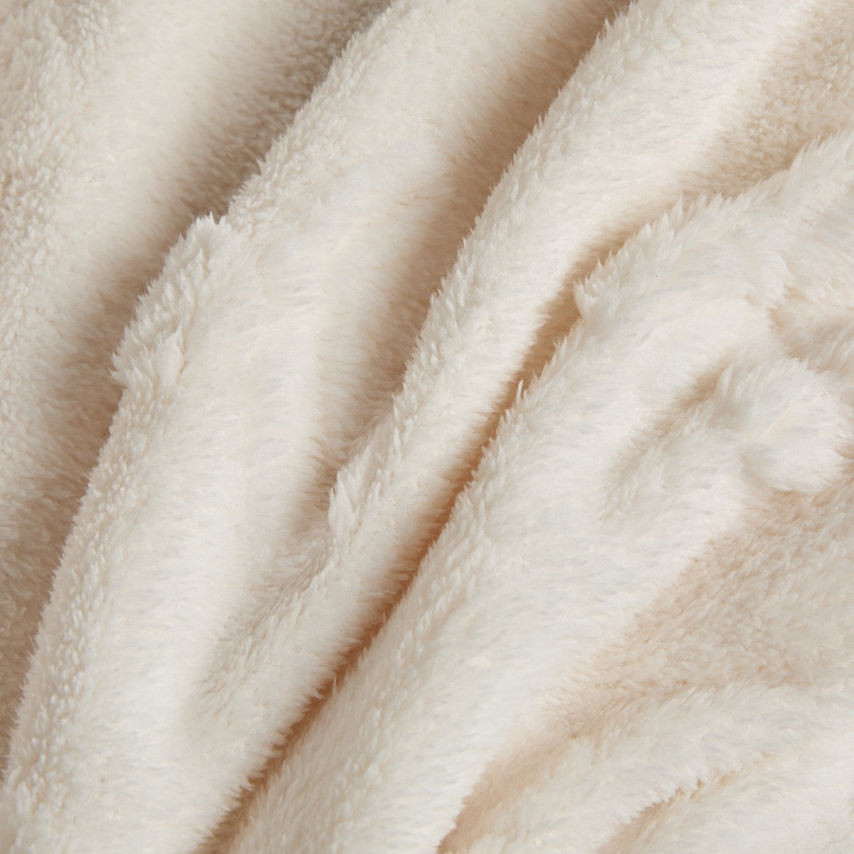 Tufted Bow Teddy Fleece Throw – Ivory