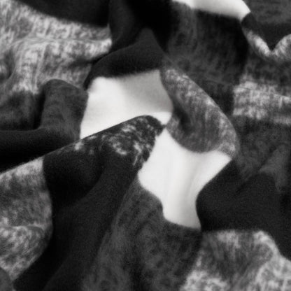Tartan Check Fleece Throw – Monochrome