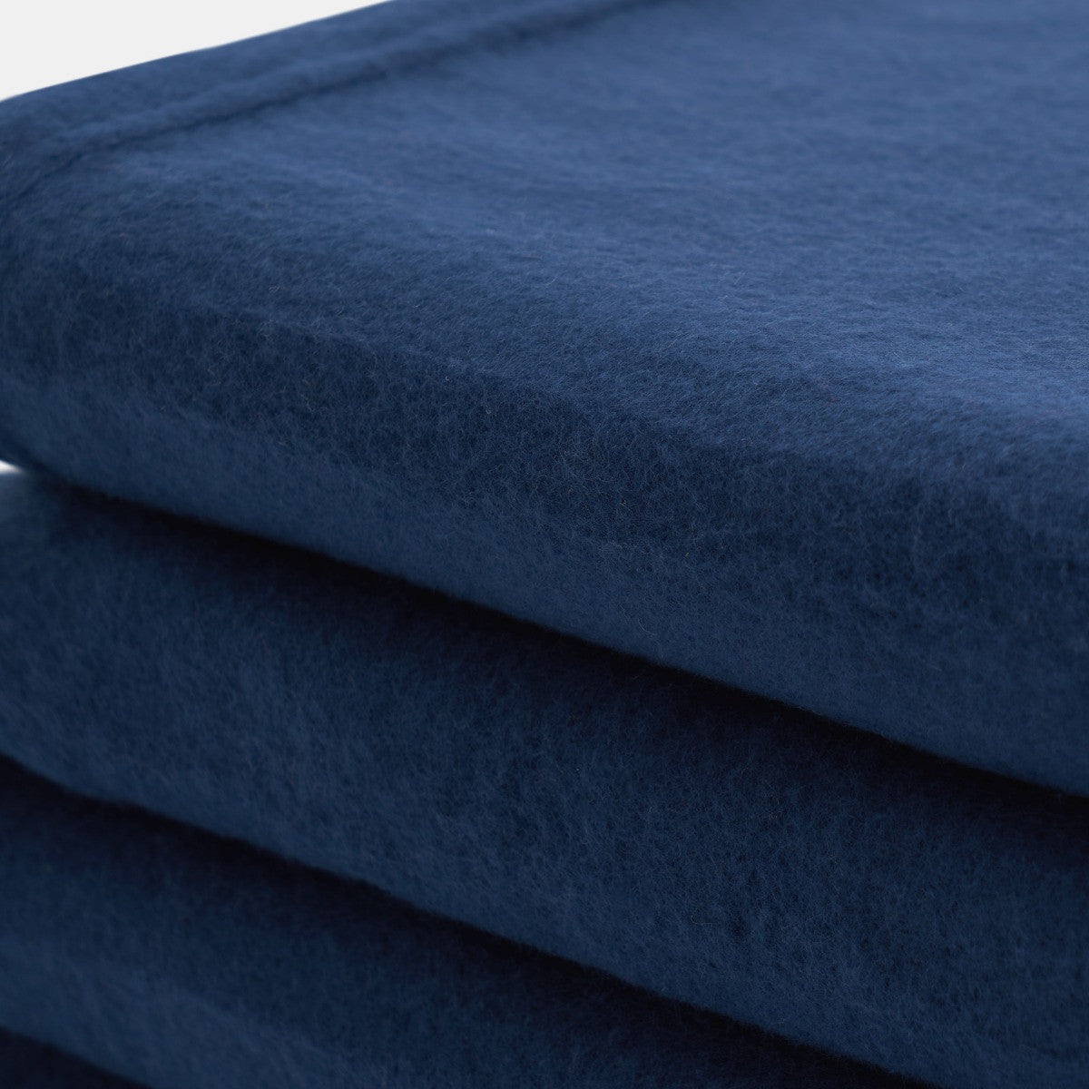 Plain Fleece Throw – Navy
