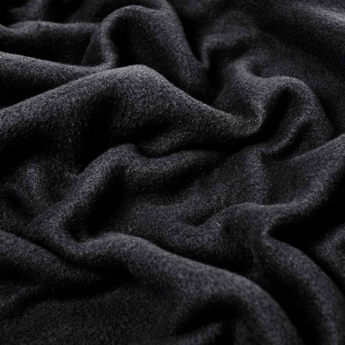 Plain Fleece Throw – Black