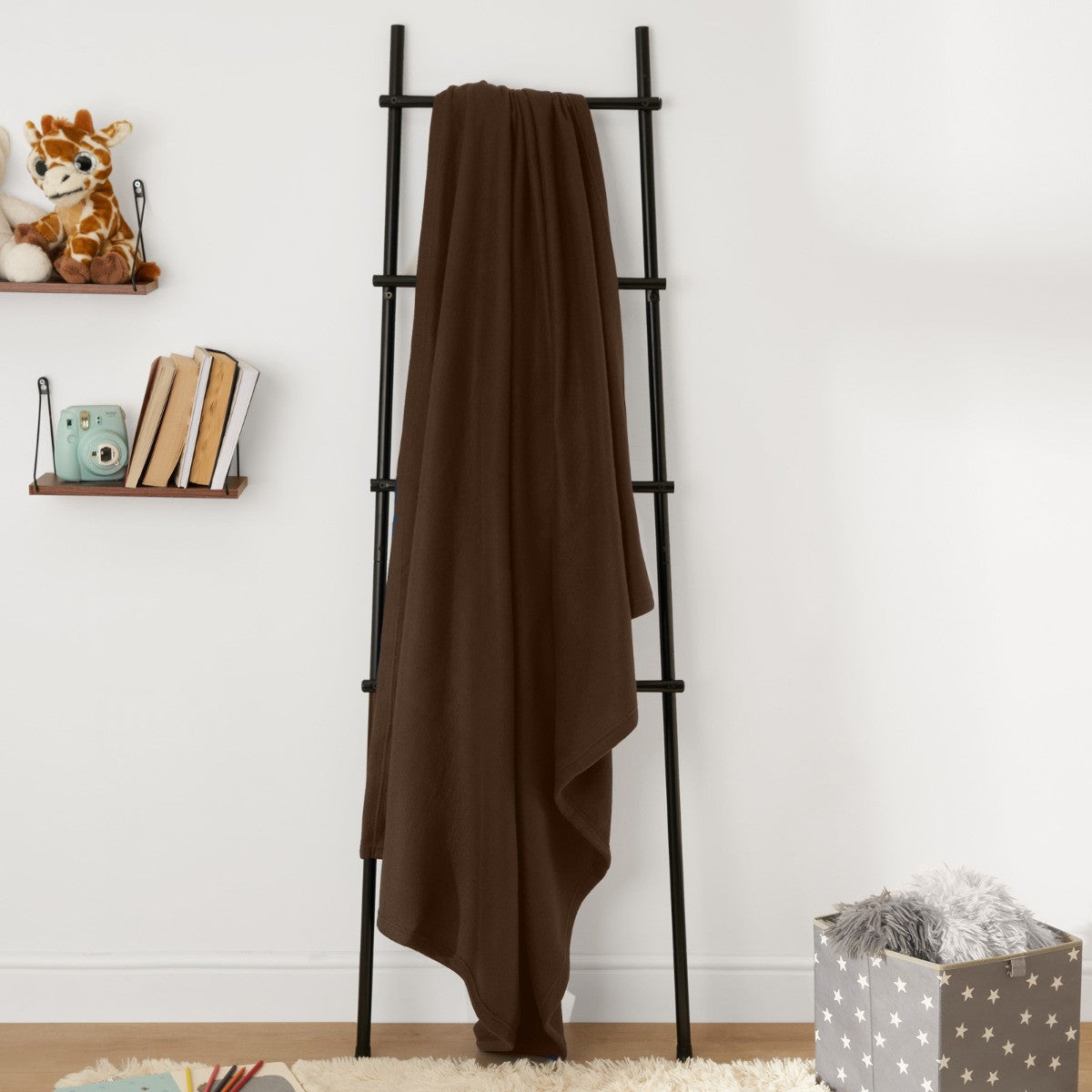 Plain Fleece Throw – Chocolate