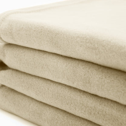 Plain Fleece Throw – Cream