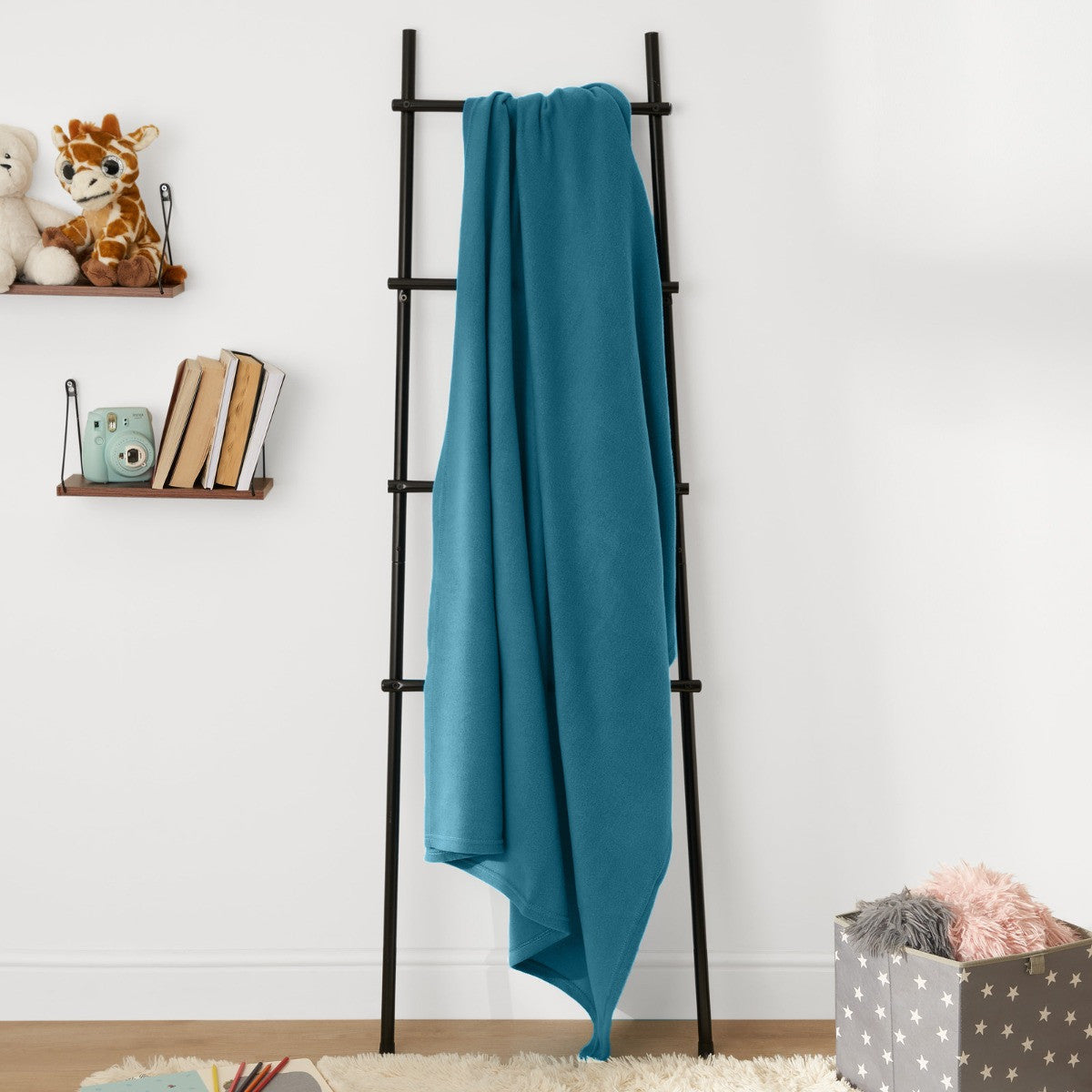 Plain Fleece Throw – Teal