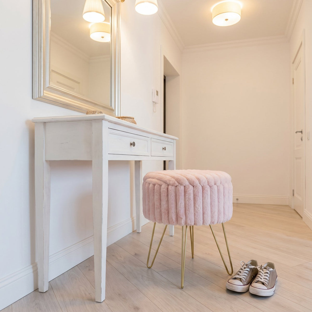 Elegant Ribbed Storage Stool With Hairpin Legs – Pink