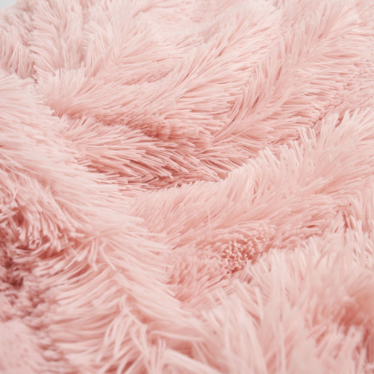 Fluffy Fleece Throw – Blush