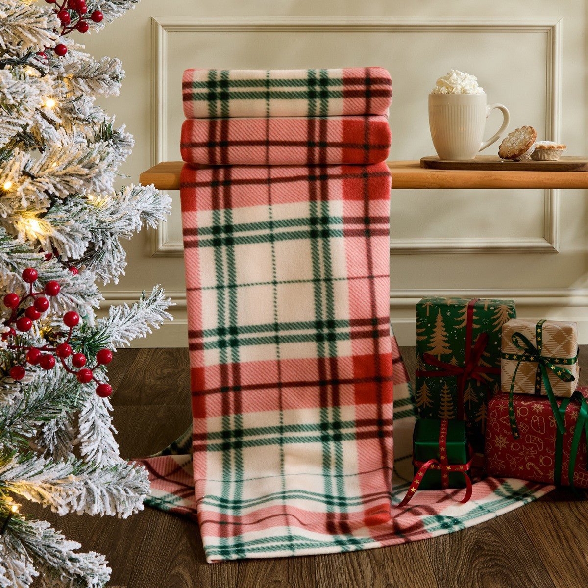 Christmas Check Throw – Red/White