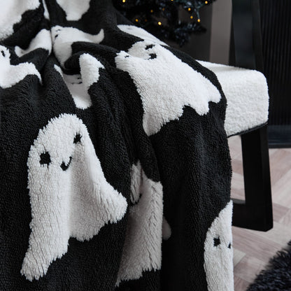 Tufted Ghost Fleece Throw – Monochrome