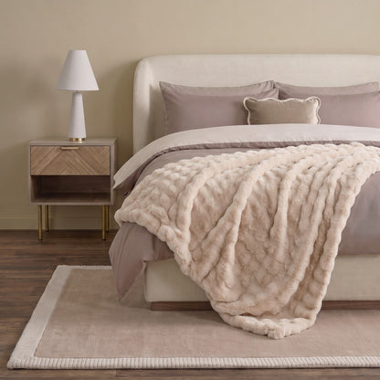 Bubble Faux Fur Throw – Cream