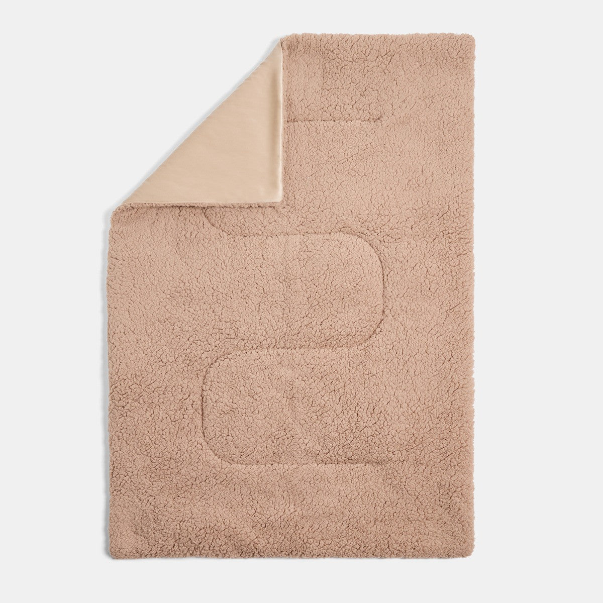 Sherpa Soft Quilted Pet Blanket – Natural