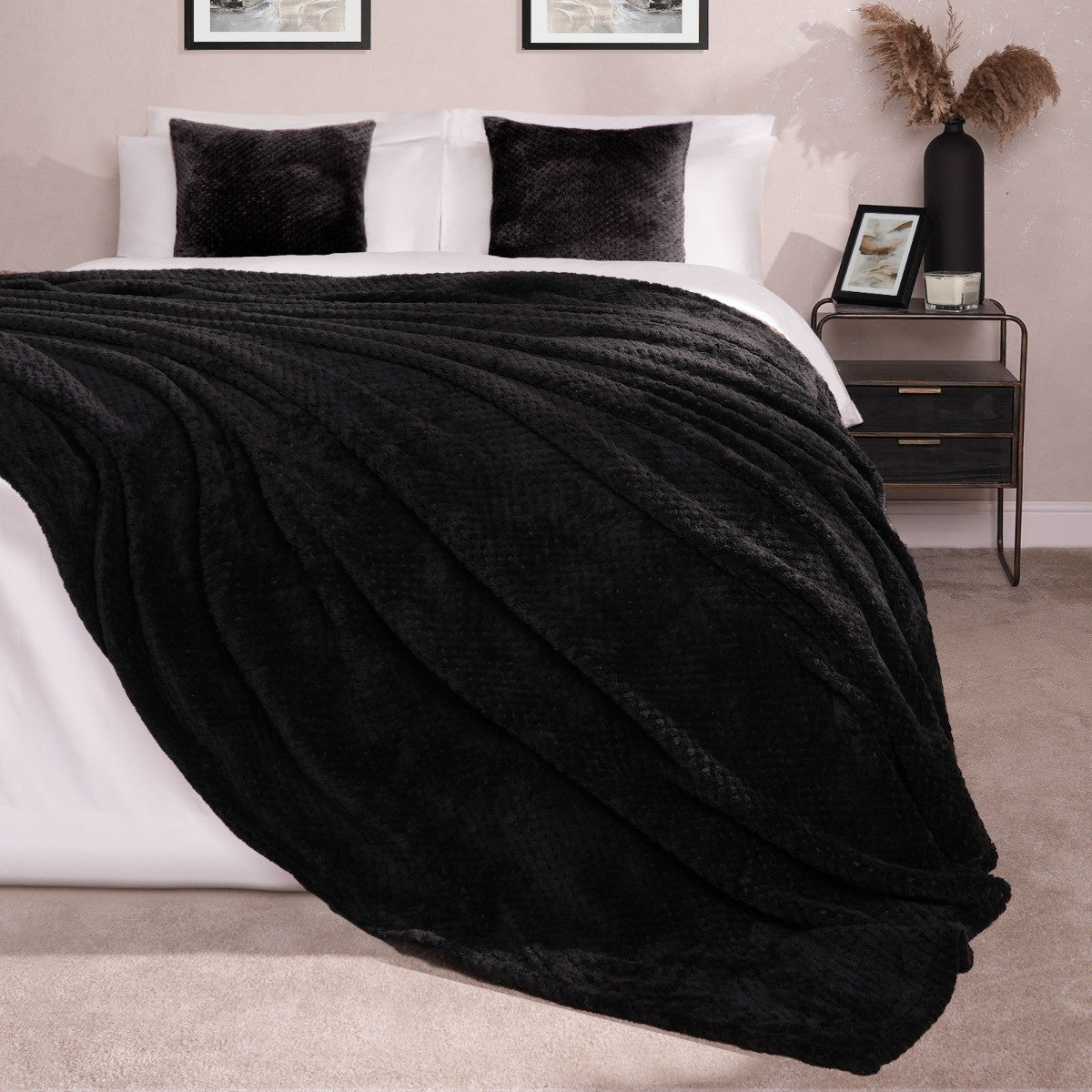Waffle Fleece Throw – Black