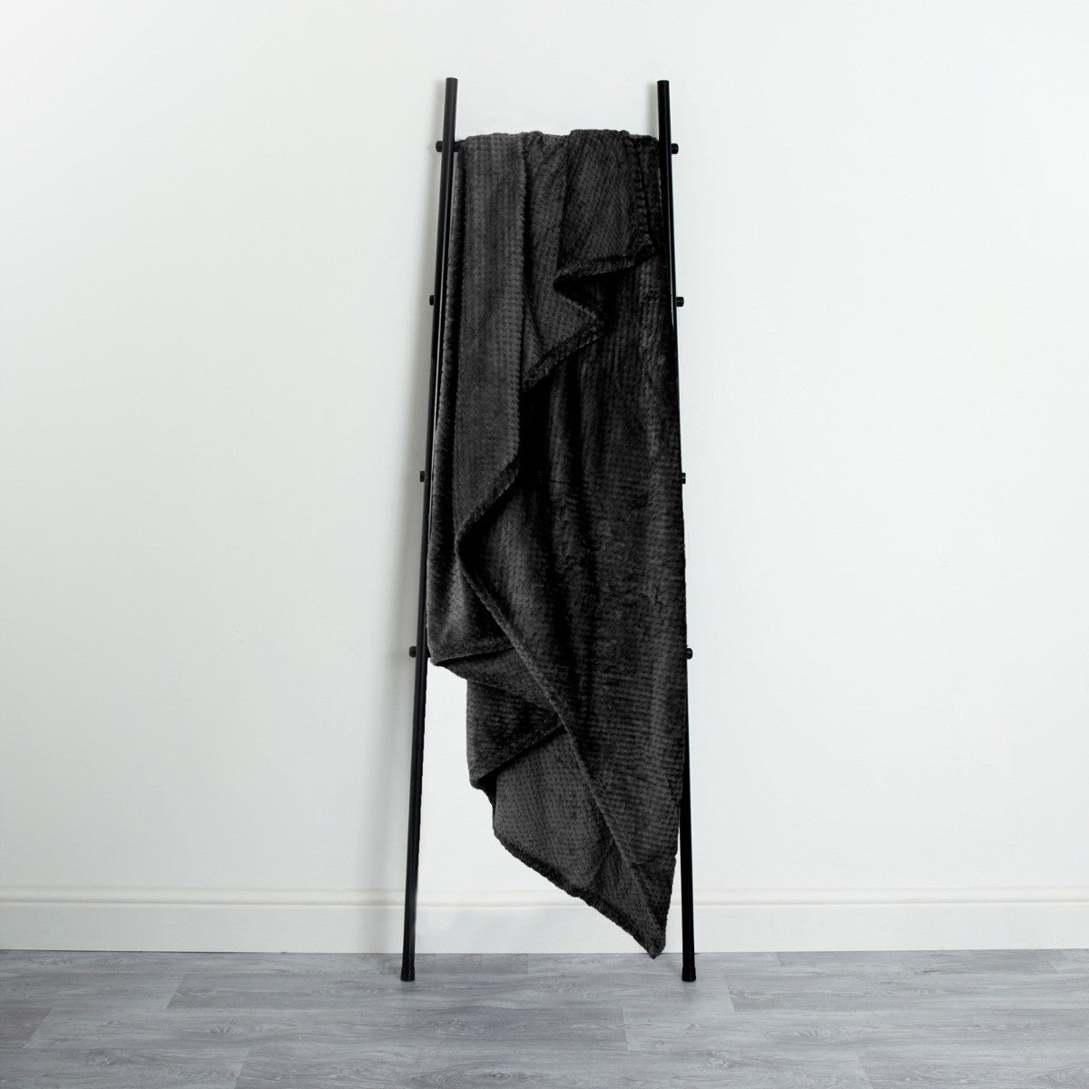 Waffle Fleece Throw – Black
